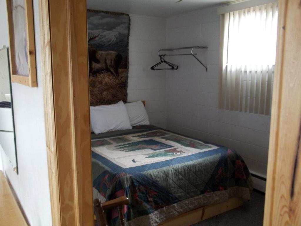 תרמופוליס Budget Host Elk Antler Inn חדר תמונה