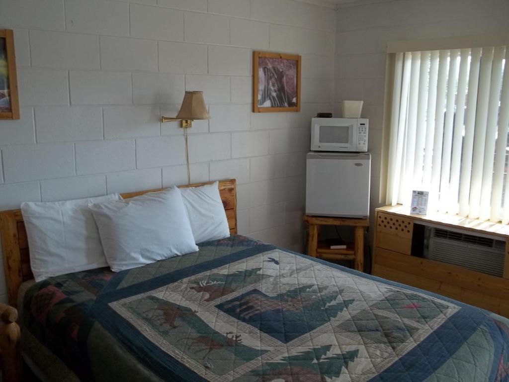 תרמופוליס Budget Host Elk Antler Inn חדר תמונה